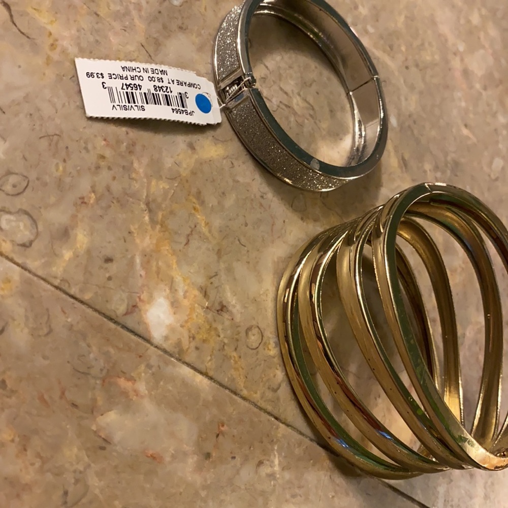Bracelets - Picture 3 of 3